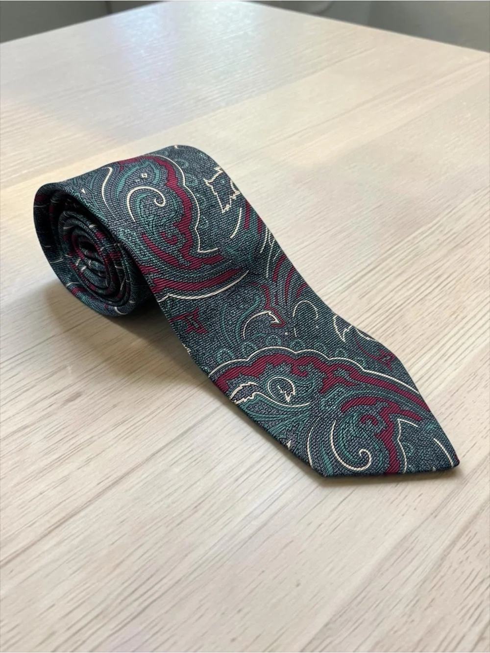 Vintage Tom James 100% Silk Tie